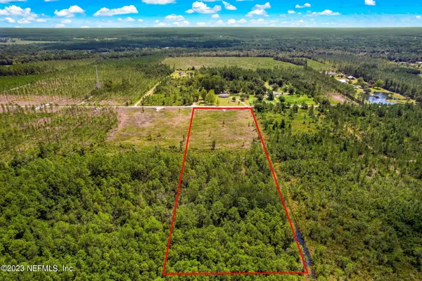 a view of an ocean view