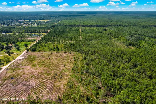 a view of yard with ocean view