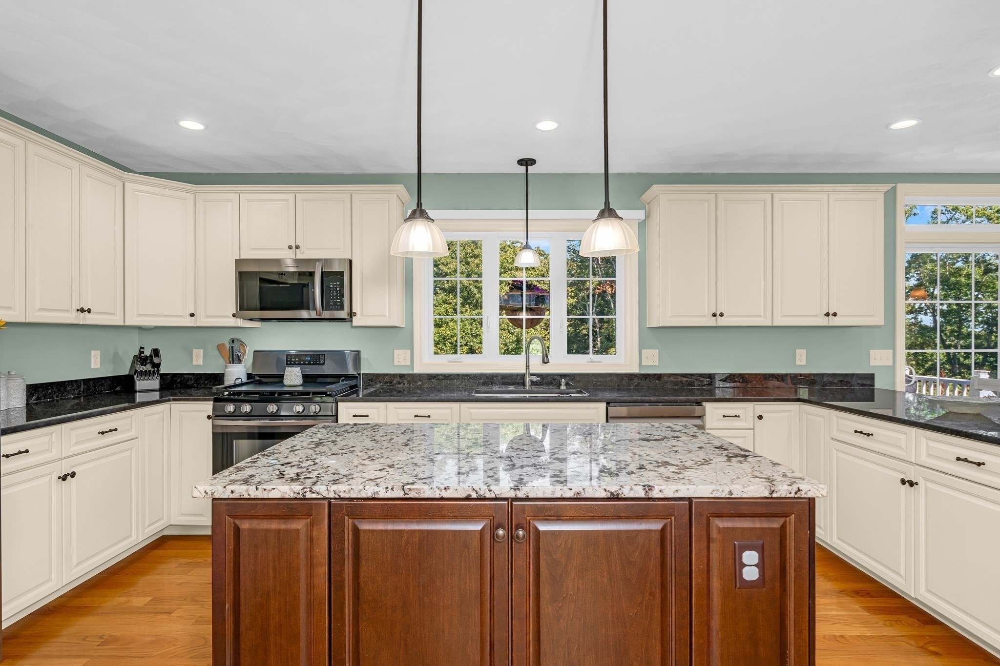 69 Snow Road Haverhill, MA 01832 - Photo 4 of 42 Gallery Image 4