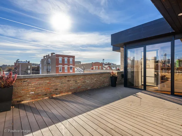 $10,000 | 1302 West Erie Street, Chicago, IL 60642