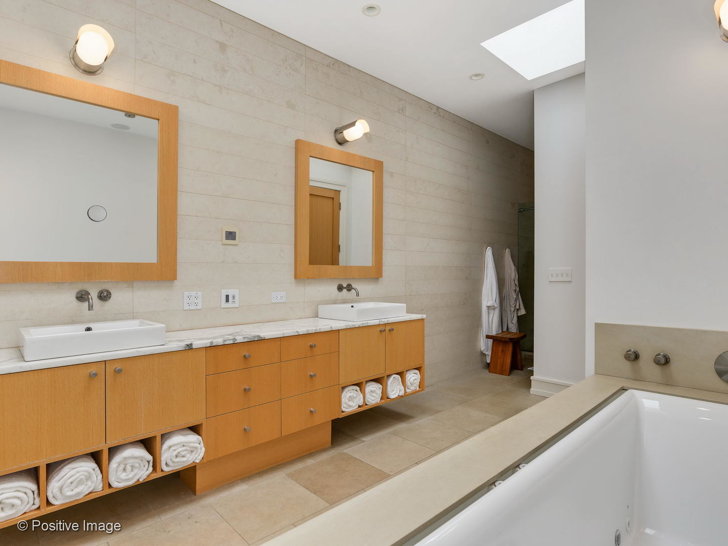1302 West Erie Street Chicago, IL 60642 - Photo 20 of 28