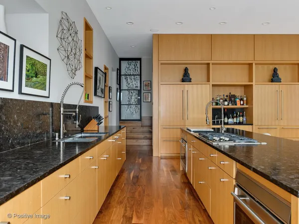 $10,000 | 1302 West Erie Street, Chicago, IL 60642
