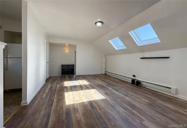 $1,498,000 | 190-05 48th Avenue | Auburndale