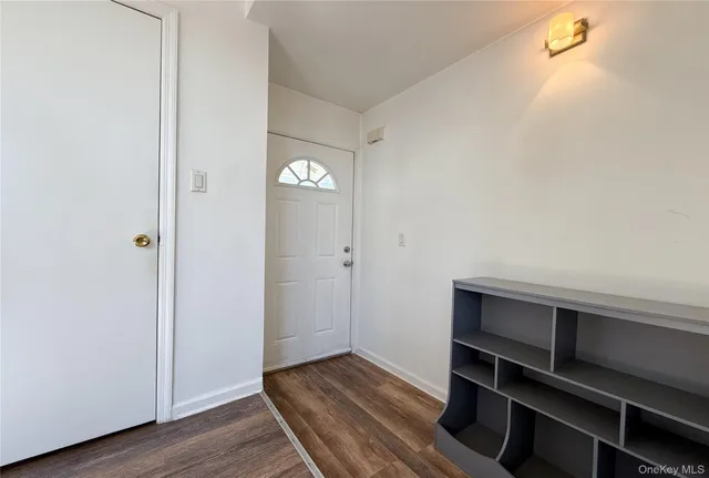 $1,498,000 | 190-05 48th Avenue | Auburndale