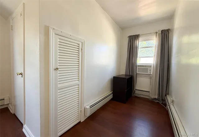 $1,498,000 | 190-05 48th Avenue | Auburndale