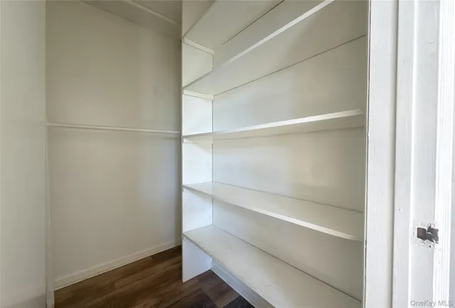 $1,498,000 | 190-05 48th Avenue | Auburndale