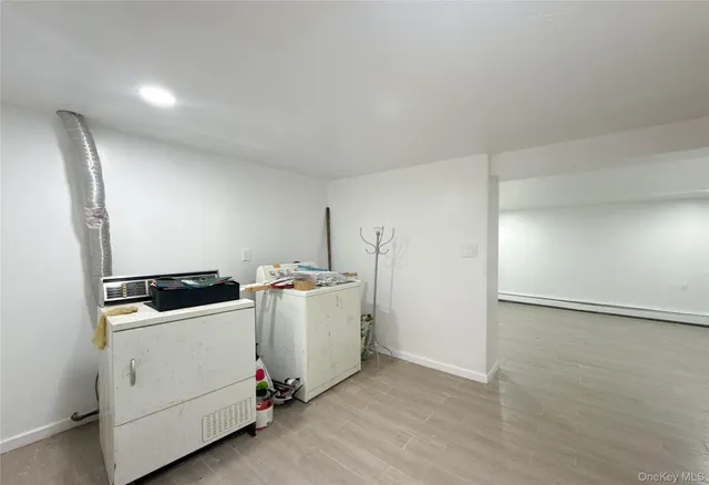 $1,498,000 | 190-05 48th Avenue | Auburndale