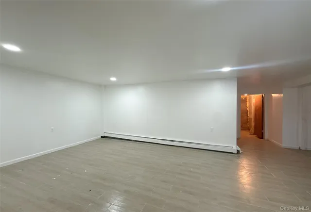 $1,498,000 | 190-05 48th Avenue | Auburndale