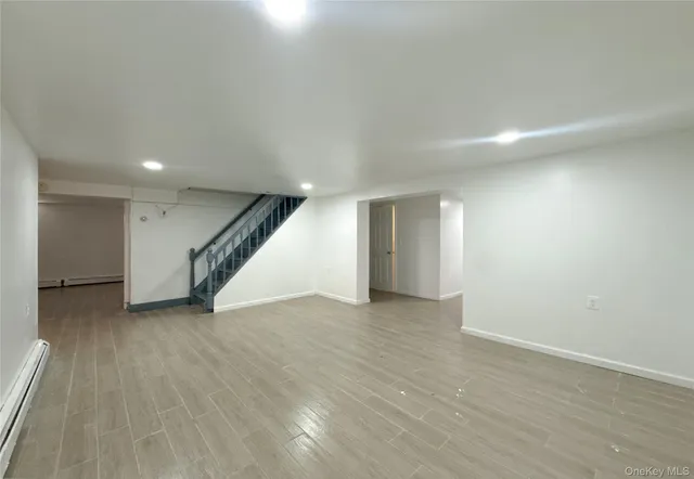 $1,498,000 | 190-05 48th Avenue | Auburndale