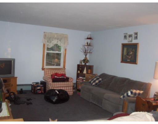 129 Main Street Rutland, MA 01543 - Photo 8 of 10