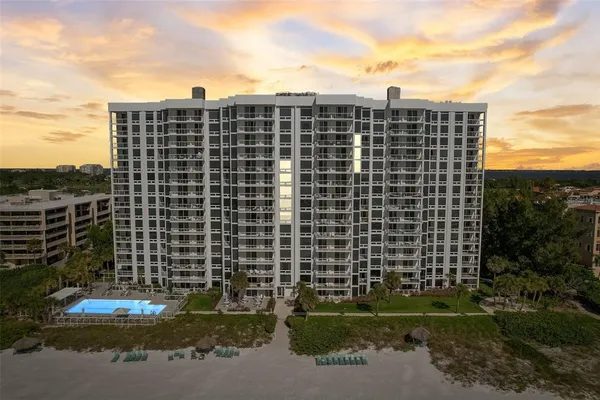 $11,950 | 2425 Gulf Of Mexico Drive, Unit 14B, Longboat Key, FL 34228