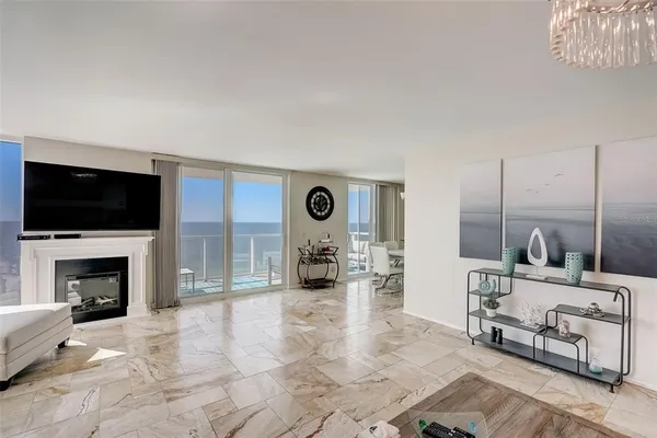 $11,950 | 2425 Gulf Of Mexico Drive, Unit 14B, Longboat Key, FL 34228