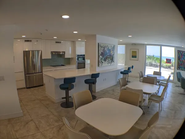 $11,950 | 2425 Gulf Of Mexico Drive, Unit 14B, Longboat Key, FL 34228