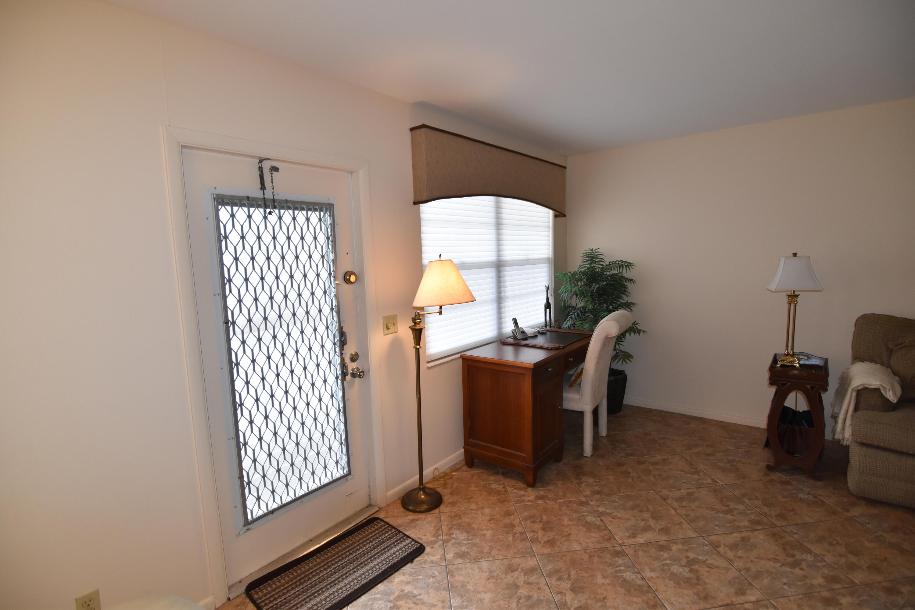 3020 Hythe B, Unit 3020B Boca Raton, FL 33434 - Photo 17 of 21 Entry
