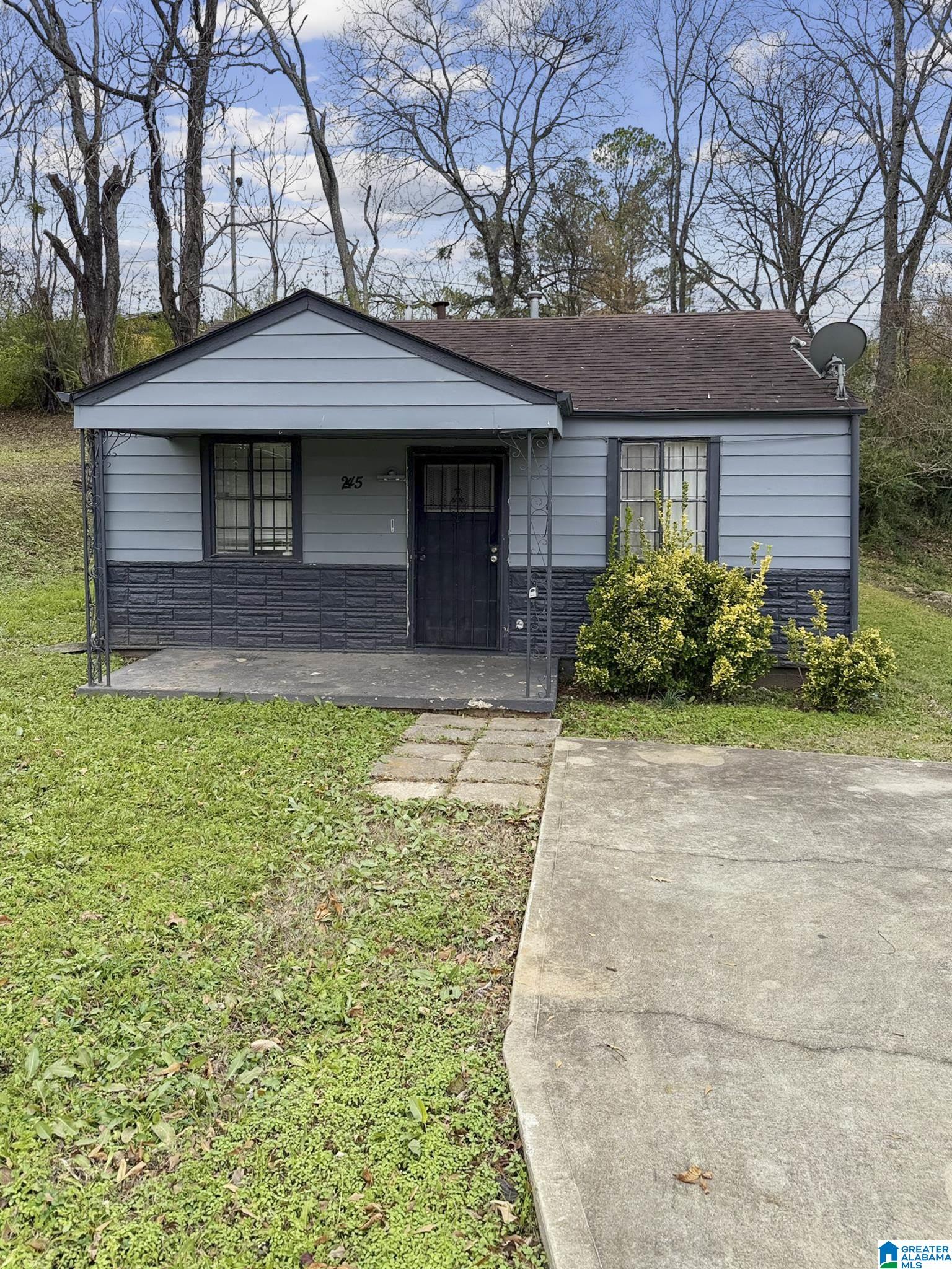 245 Flora Street Southwest Birmingham, AL 35211 - Photo 1 of 24