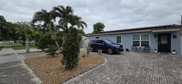 $1,790 | 1310 North 70th Way, Unit 1, Hollywood, FL 33024