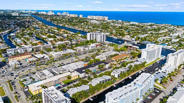 $925,000 | 3016 Northeast 49th Street, Unit 4, Fort Lauderdale, FL 33308