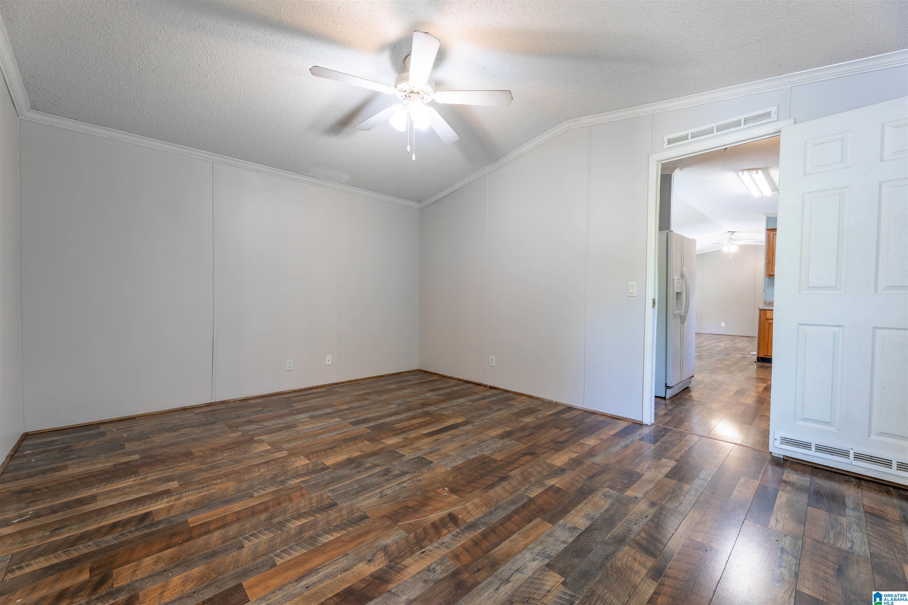 1136 Littlejohn Road Jacksonville, AL 36265 - Photo 15 of 34