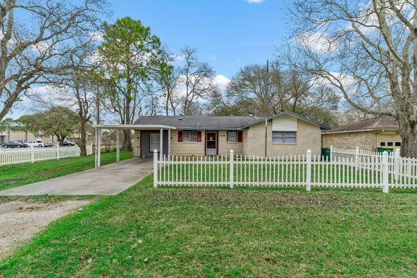 $139,900 | 3230 Virginia Street, La Marque, TX 77568