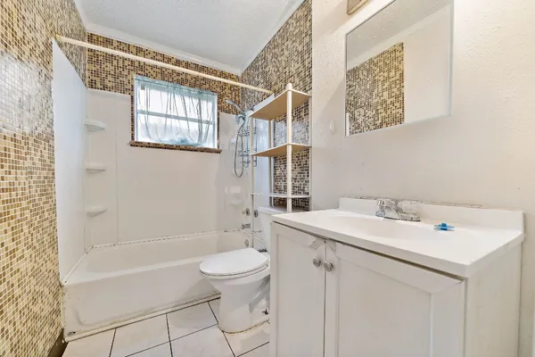 $139,900 | 3230 Virginia Street, La Marque, TX 77568