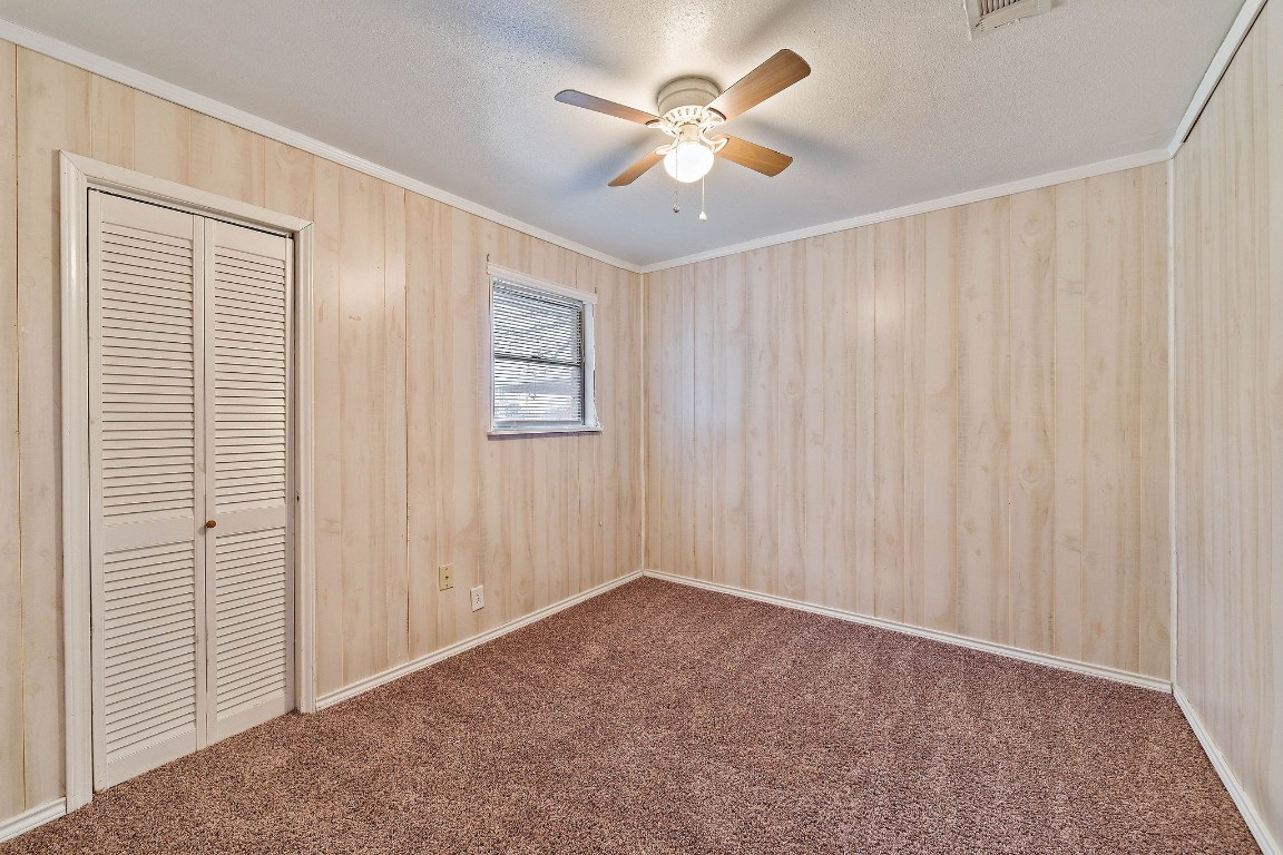 3230 Virginia Street La Marque, TX 77568 - Photo 14 of 18 a view of an empty room with a window