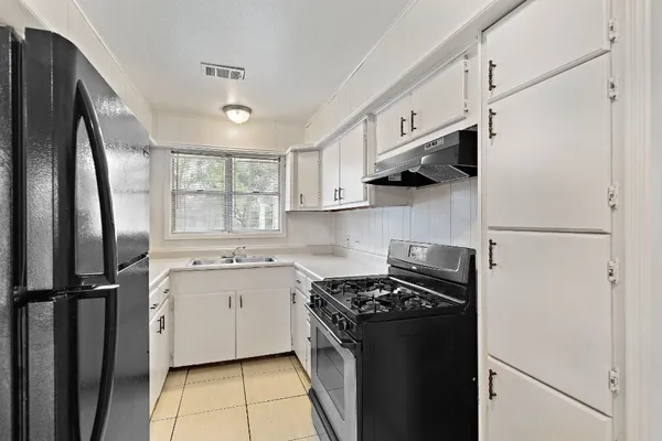 $139,900 | 3230 Virginia Street, La Marque, TX 77568