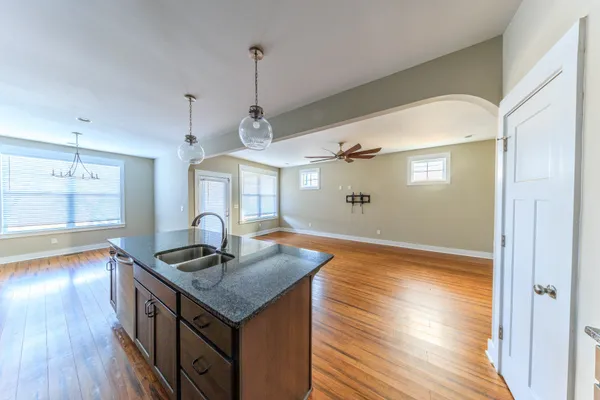 $2,995 | 2221 24th Avenue North, Unit B, Nashville, TN 37208