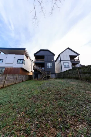 $2,995 | 2221 24th Avenue North, Unit B, Nashville, TN 37208