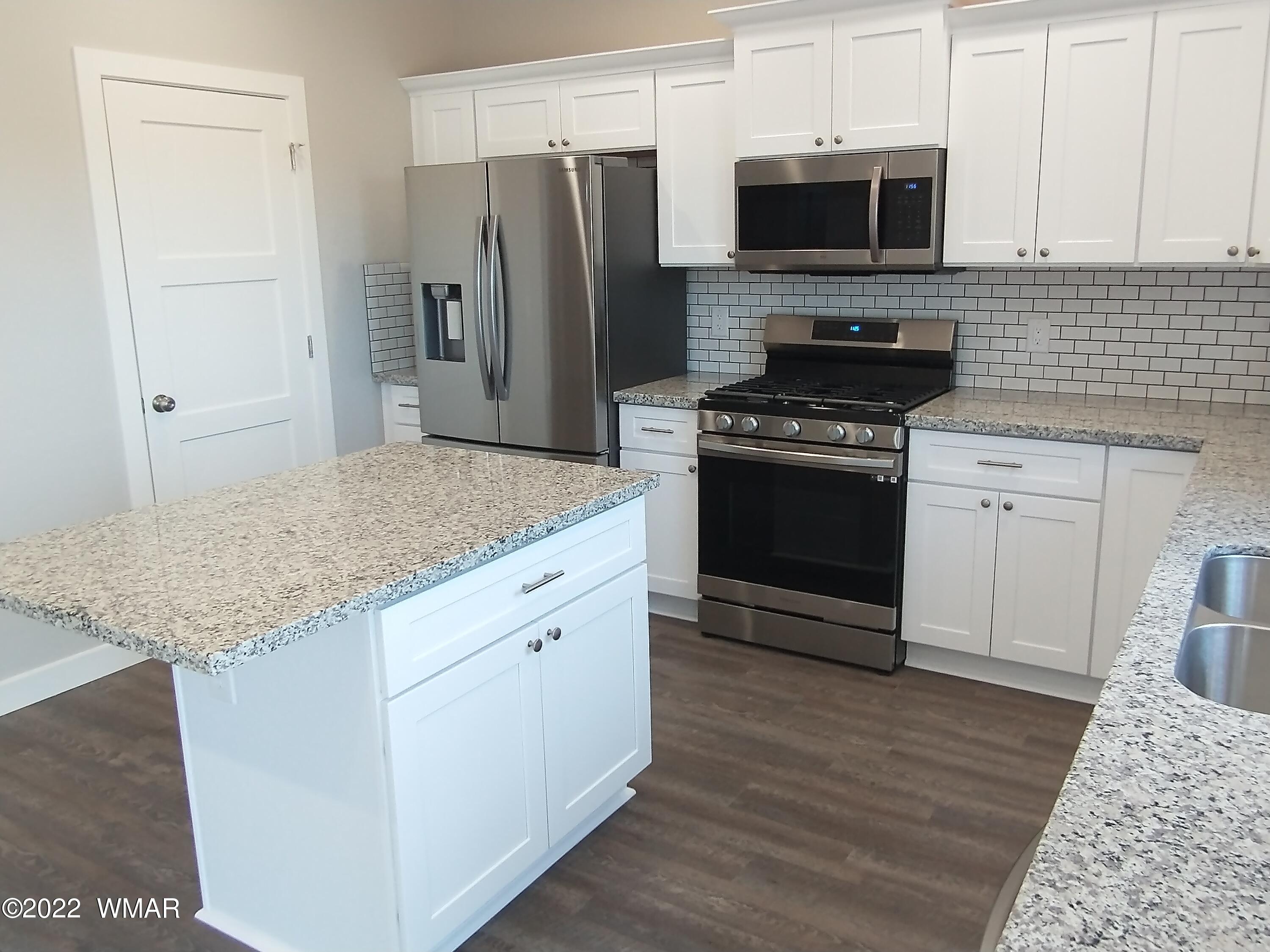 855 Cobble Lane Taylor, AZ 85939 - Photo 5 of 30