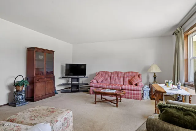 $249,900 | 11 Abel Drive, Johnstown, NY 12095