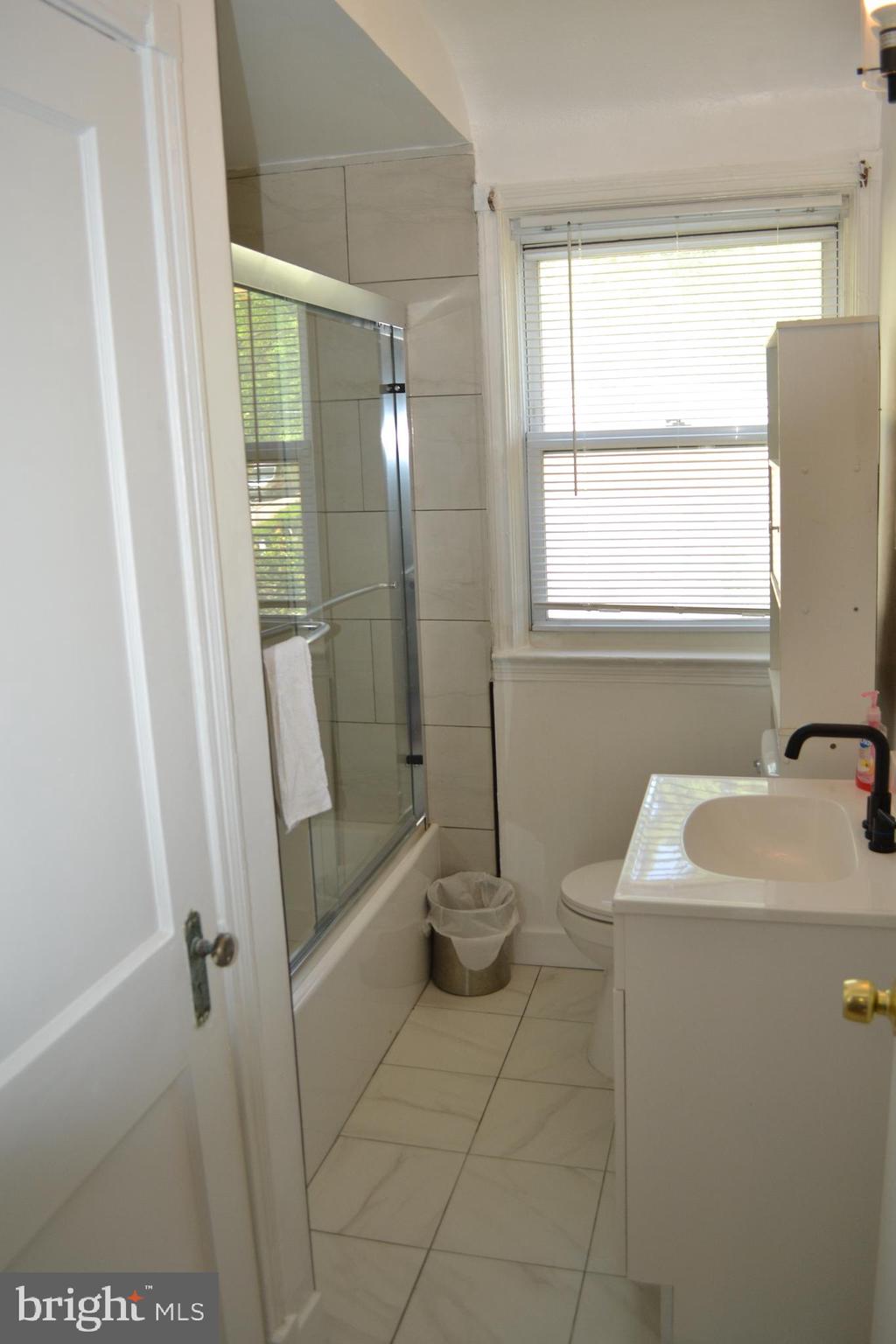 5153 Frederick Avenue Baltimore, MD 21229 - Photo 14 of 29