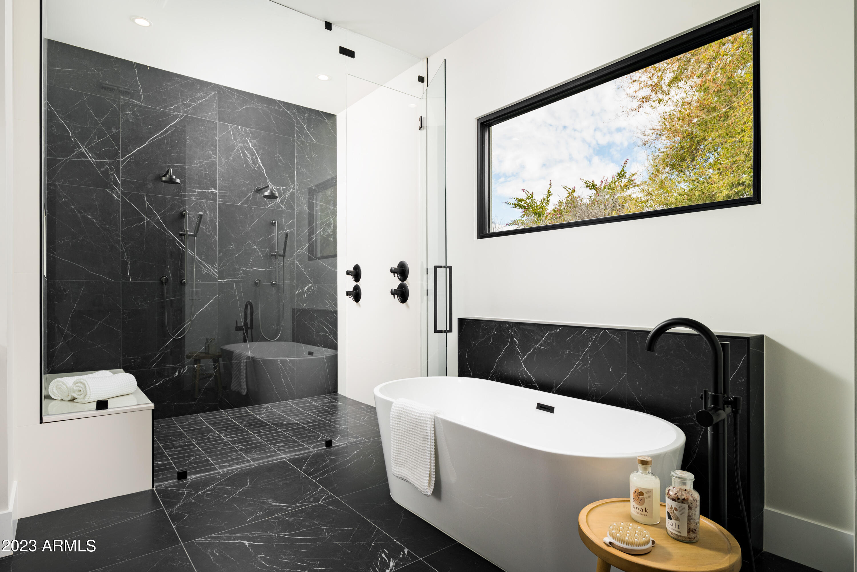 3944 East Roma Avenue Phoenix, AZ 85018 - Photo 16 of 30 Primary Bath