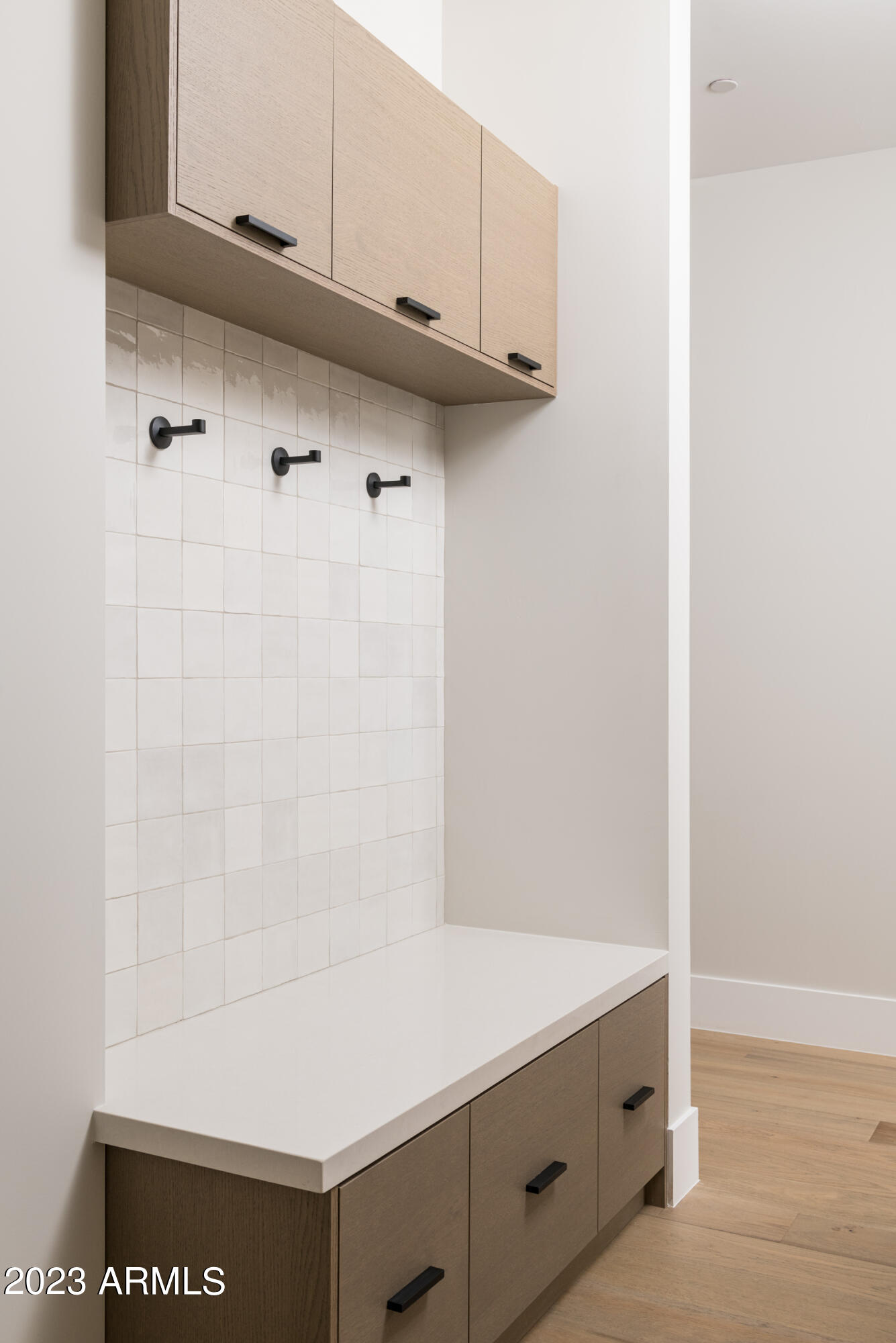 3944 East Roma Avenue Phoenix, AZ 85018 - Photo 22 of 30 Hall Tree/Drop Zone