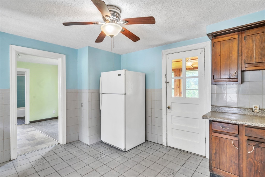 1360 Worcester Street Springfield, MA 01151 - Photo 8 of 41 Gallery Image 8