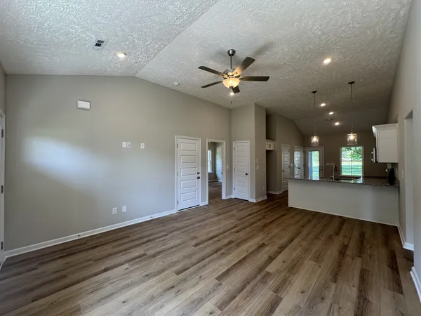 $333,800 | 37 Laurel View Street, Manchester, TN 37355