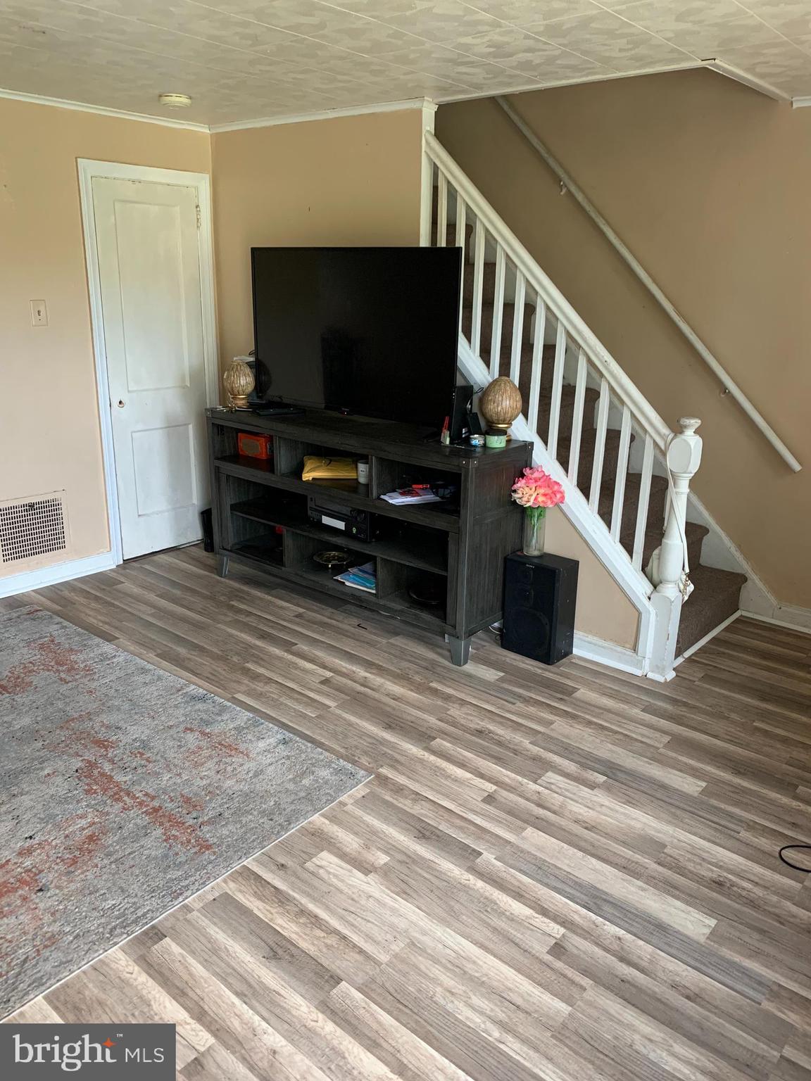 419 Raritan Street Camden, NJ 08105 - Photo 2 of 8 Gallery Image 2