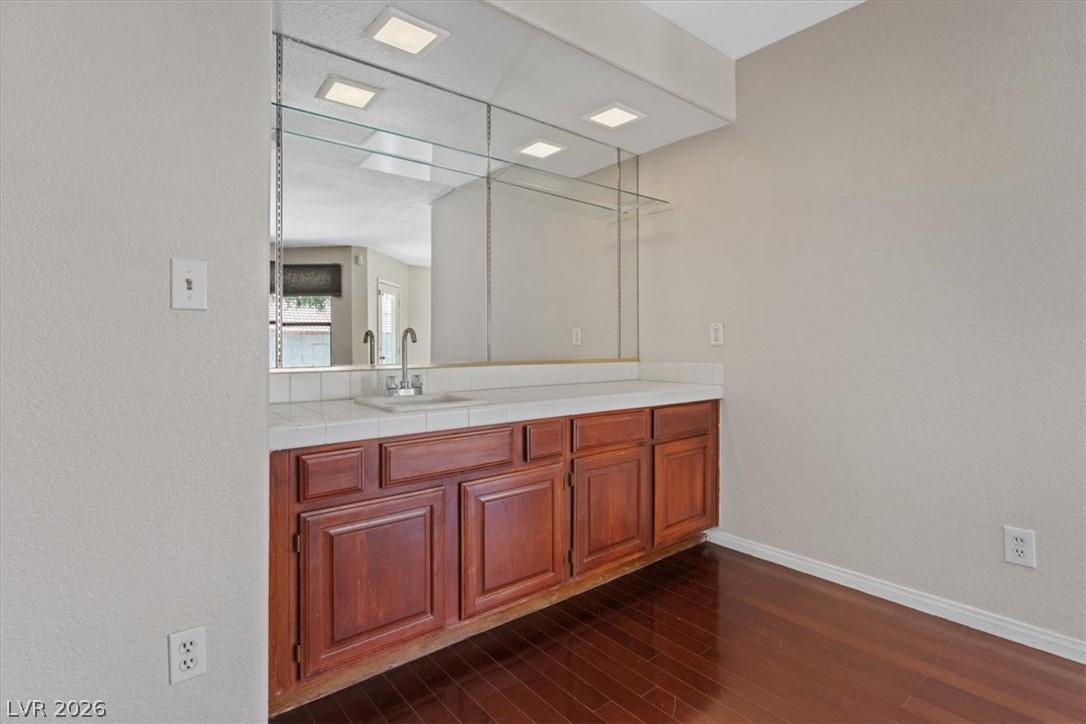 1950 Nuevo Road Henderson, NV 89014 - Photo 26 of 57