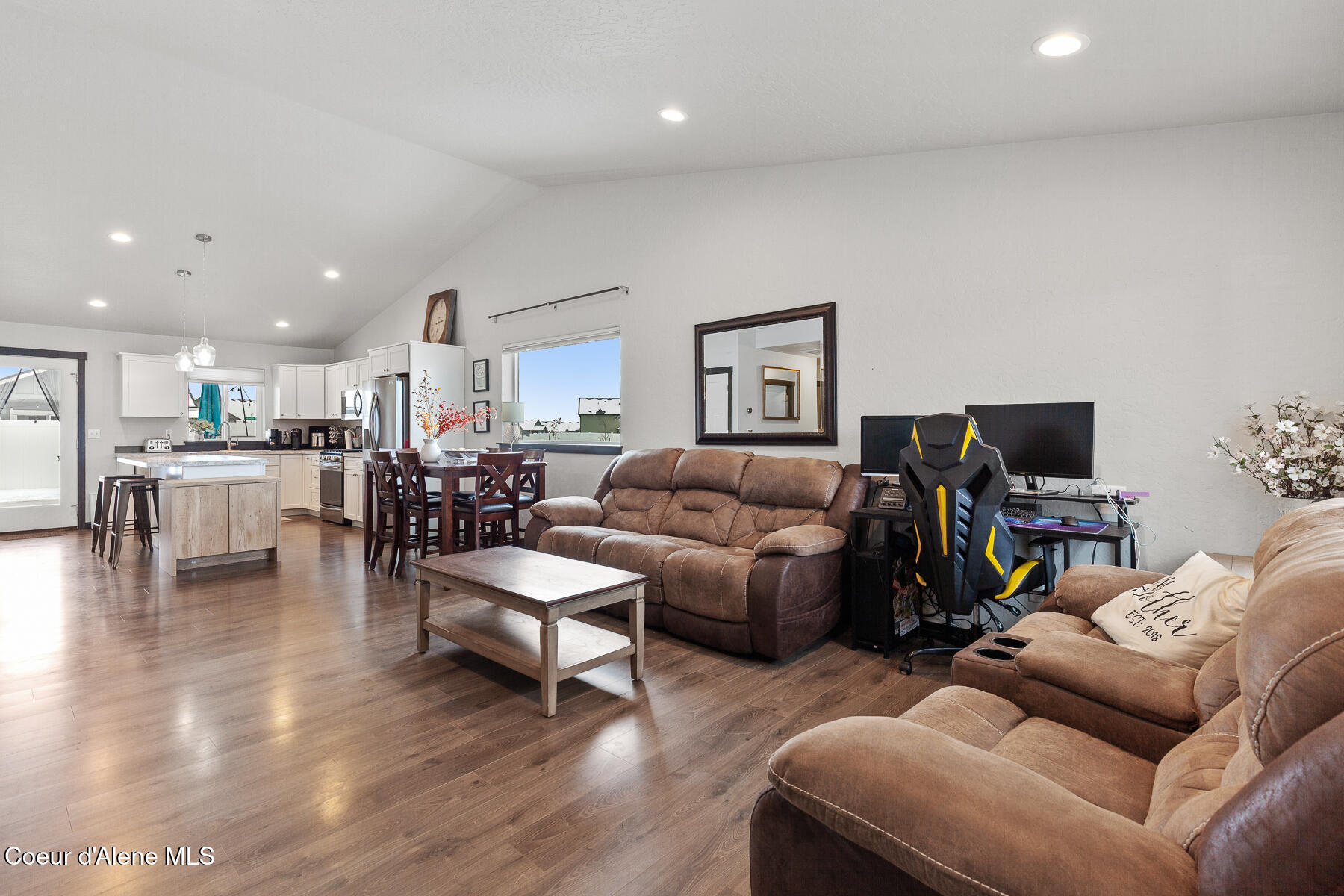 5914 West Irish Drive Rathdrum, ID 83858 - Photo 3 of 20 5914WIrishCir-3