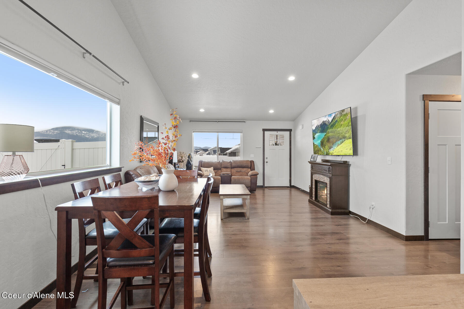 5914 West Irish Drive Rathdrum, ID 83858 - Photo 6 of 20 5914WIrishCir-6