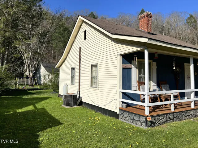 $66,000 | 2921 Imboden Road, Appalachia, VA 24216