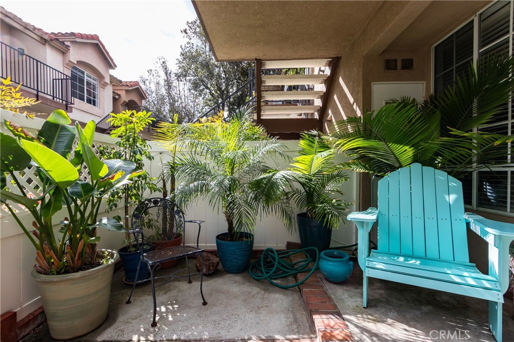 19 Hemlock Rancho Santa Margarita, CA 92688 - Photo 3 of 25