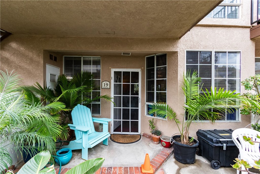 19 Hemlock Rancho Santa Margarita, CA 92688 - Photo 5 of 25