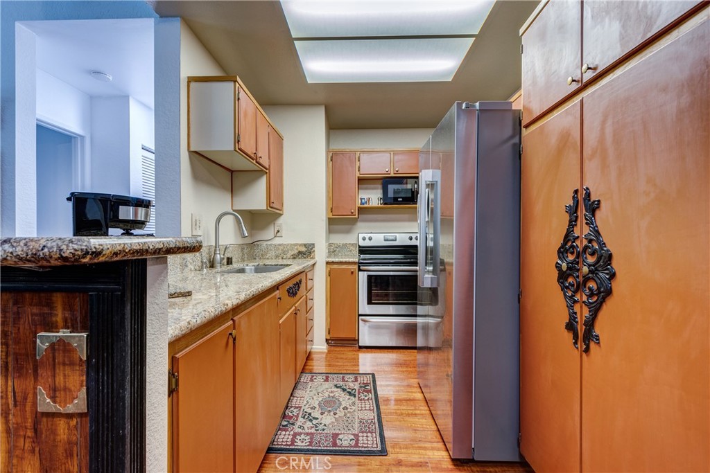 19 Hemlock Rancho Santa Margarita, CA 92688 - Photo 8 of 25