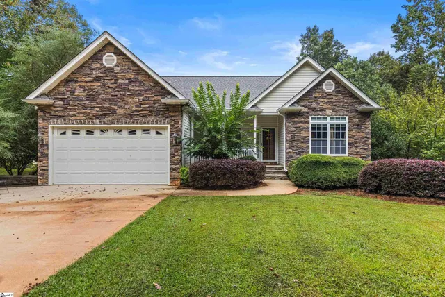 $619,900 | 138 Yacht Drive, Laurens, SC 29360