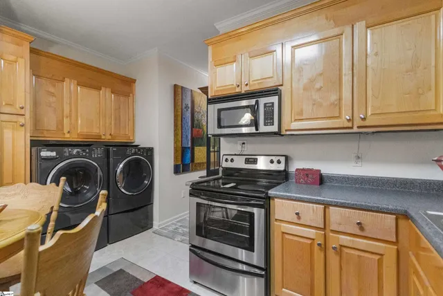 $619,900 | 138 Yacht Drive, Laurens, SC 29360