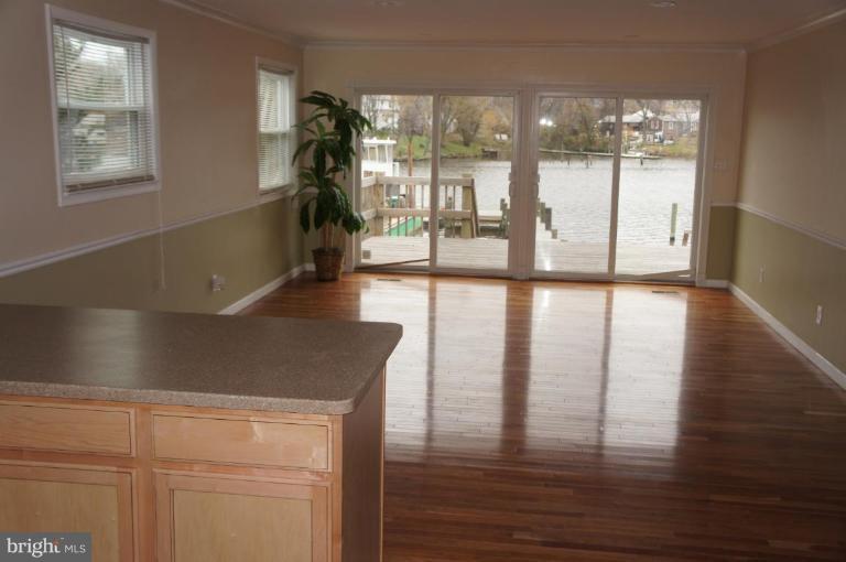 8103 Shore Road Dundalk, MD 21222 - Photo 22 of 23 Family Room #2