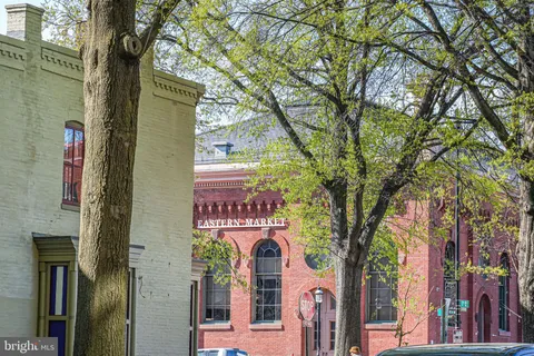 $750,000 | 403 12th Street Southeast, Washington, DC 20003