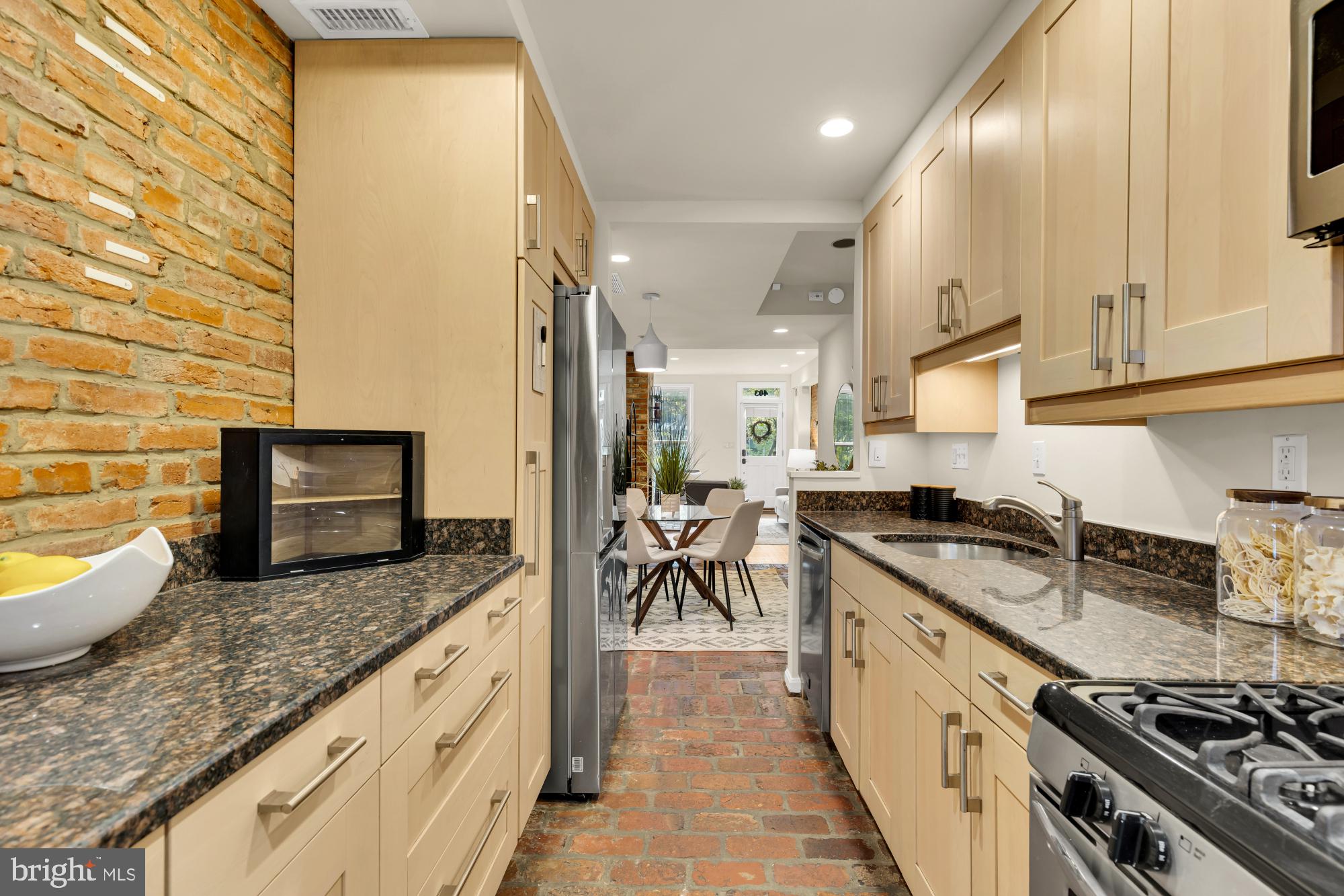 403 12th Street Southeast Washington, DC 20003 - Photo 8 of 22