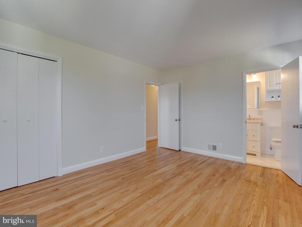 116 Felton Road Lutherville-Timonium, MD 21093 - Photo 18 of 40 Plenty of storage in the closet
