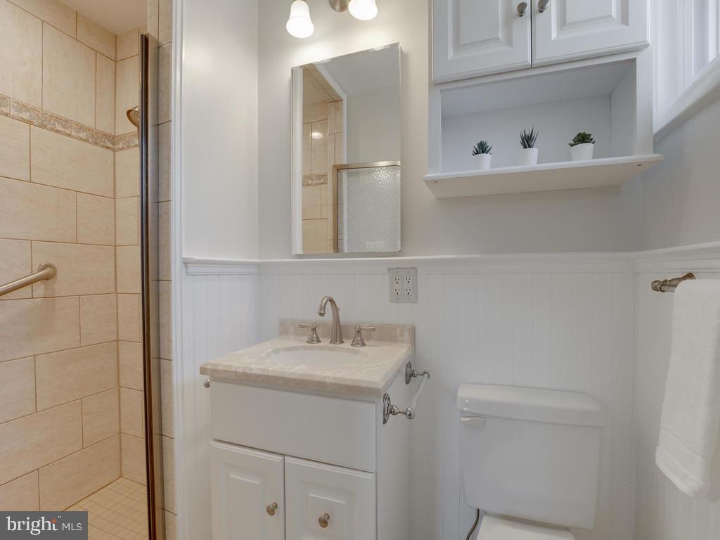 116 Felton Road Lutherville-Timonium, MD 21093 - Photo 20 of 40 Updated master bathroom with wainscoting